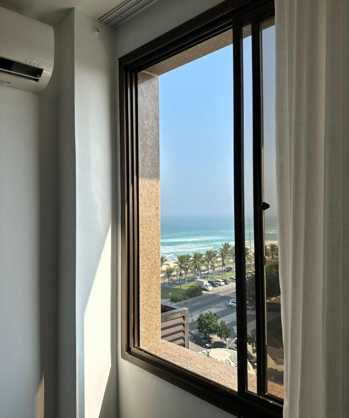 Lindo Apto No Melhor Lugar Da Barra Da Tijuca! Com Uma Vista De Tirar O Folego, Frente Para O Mar! Totalmente Equipado E Decorado Ao Lado Dos Melhores Hoteis E Quiosques Da Barra! Portaria 24H, Piscina, Sauna, Jacuzzi, Academia, Garagem, Wi-Fi, Lavan Rio de Janeiro Extérieur photo