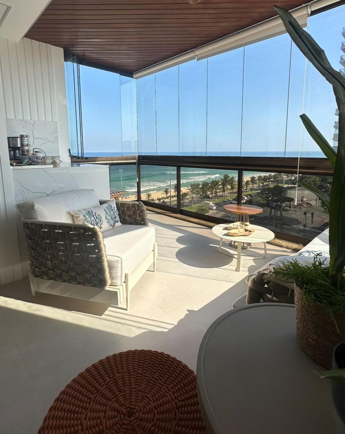 Lindo Apto No Melhor Lugar Da Barra Da Tijuca! Com Uma Vista De Tirar O Folego, Frente Para O Mar! Totalmente Equipado E Decorado Ao Lado Dos Melhores Hoteis E Quiosques Da Barra! Portaria 24H, Piscina, Sauna, Jacuzzi, Academia, Garagem, Wi-Fi, Lavan Rio de Janeiro Extérieur photo