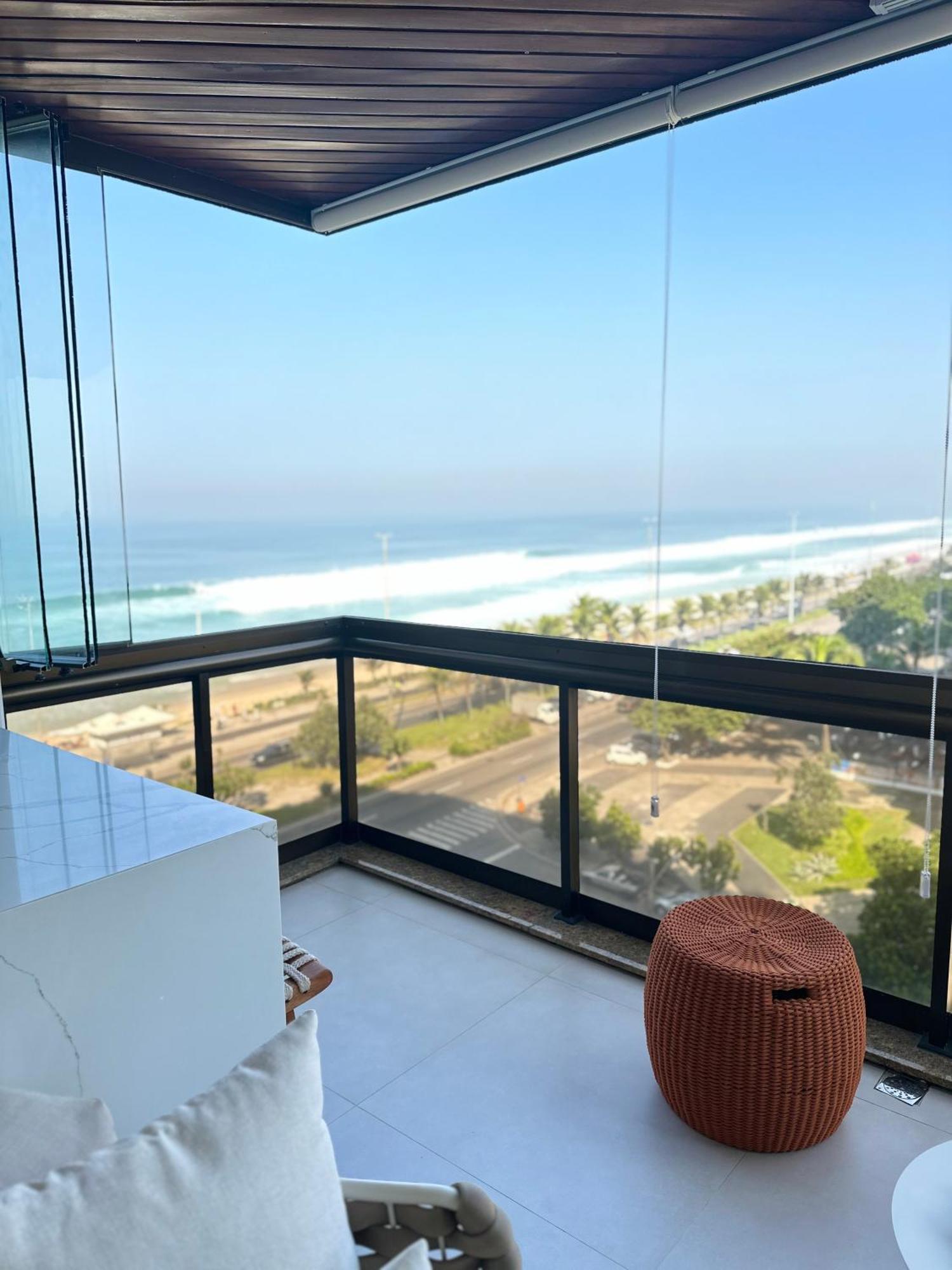 Lindo Apto No Melhor Lugar Da Barra Da Tijuca! Com Uma Vista De Tirar O Folego, Frente Para O Mar! Totalmente Equipado E Decorado Ao Lado Dos Melhores Hoteis E Quiosques Da Barra! Portaria 24H, Piscina, Sauna, Jacuzzi, Academia, Garagem, Wi-Fi, Lavan Rio de Janeiro Extérieur photo