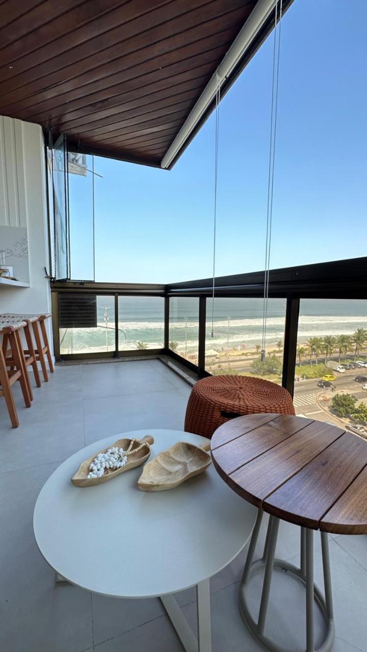 Lindo Apto No Melhor Lugar Da Barra Da Tijuca! Com Uma Vista De Tirar O Folego, Frente Para O Mar! Totalmente Equipado E Decorado Ao Lado Dos Melhores Hoteis E Quiosques Da Barra! Portaria 24H, Piscina, Sauna, Jacuzzi, Academia, Garagem, Wi-Fi, Lavan Rio de Janeiro Extérieur photo